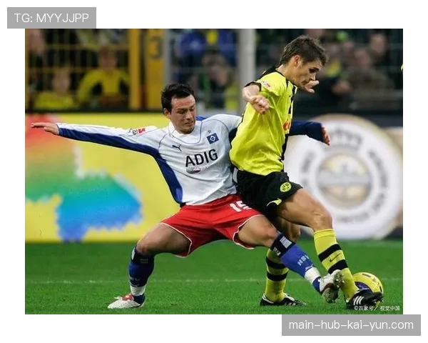 深圳防守策略过于激进 过度协防导致外线漏人严重 深圳防守策略过于激进 过度协防导致外线漏人严重